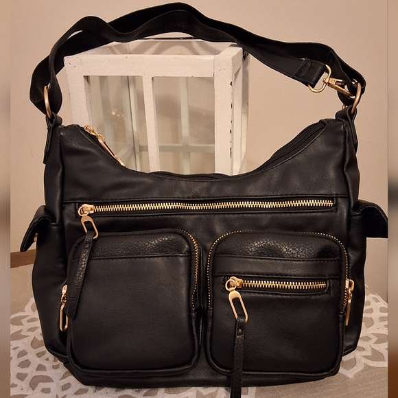 Time and Tru Handbags - Woman's Black , NWOT, Shoulder Bag
